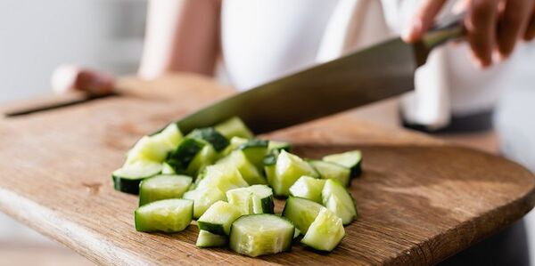 Cucumber - a low-calorie vegetable for emptying