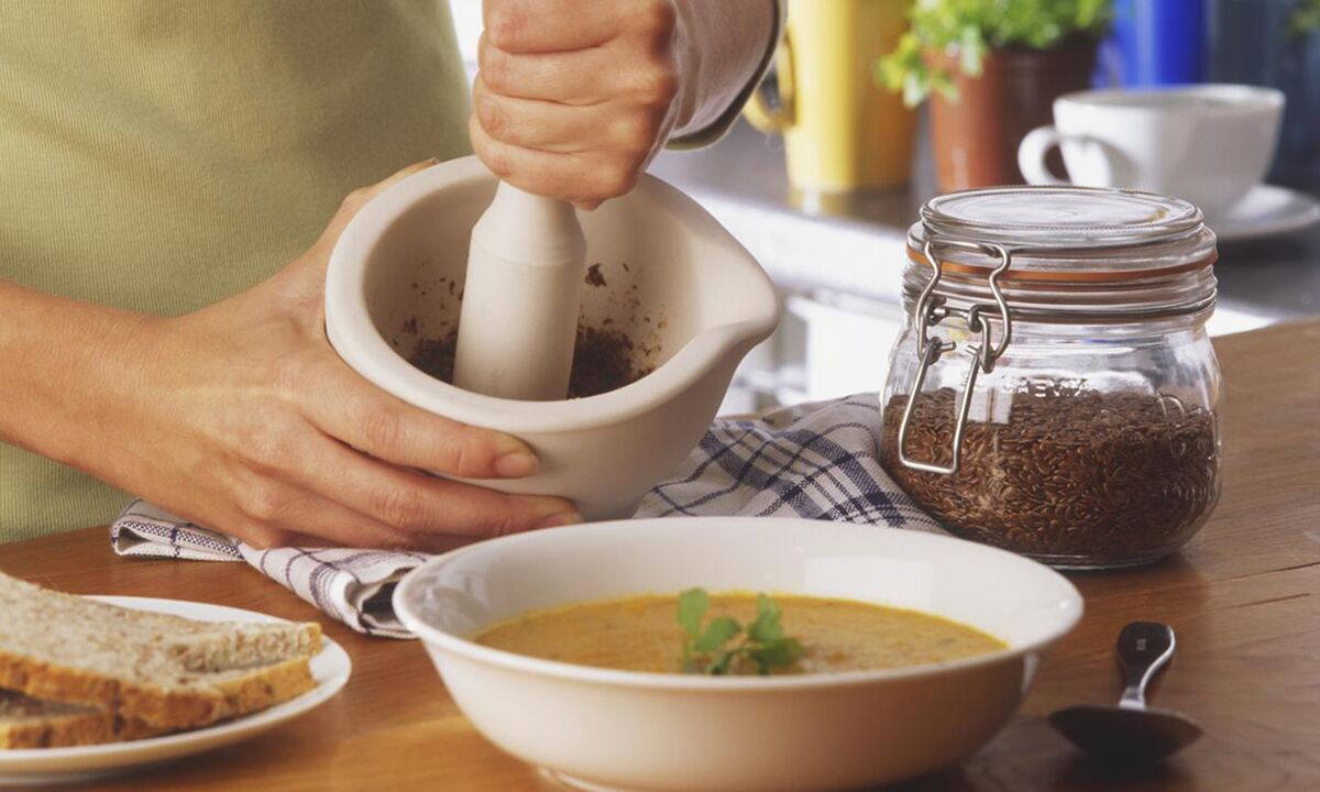 Add flaxseed to the soup for better bowel function